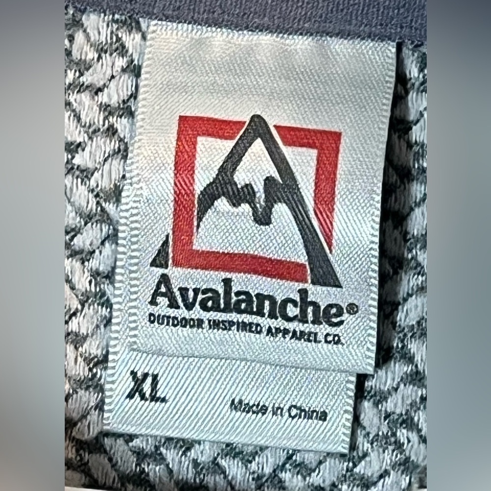 Avalanche Pullover with Orange Accents, sz XL - Picture 3 of 4